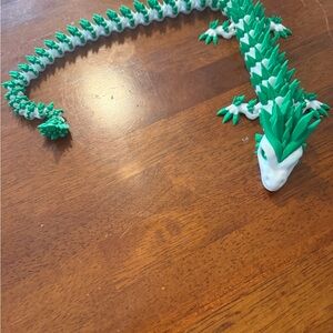 Green and white Crystal Dragon 3 d printed